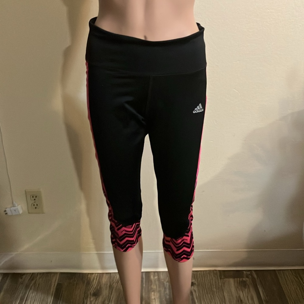Adidas capris 
Black and pink 
Gym wear 
Size medium